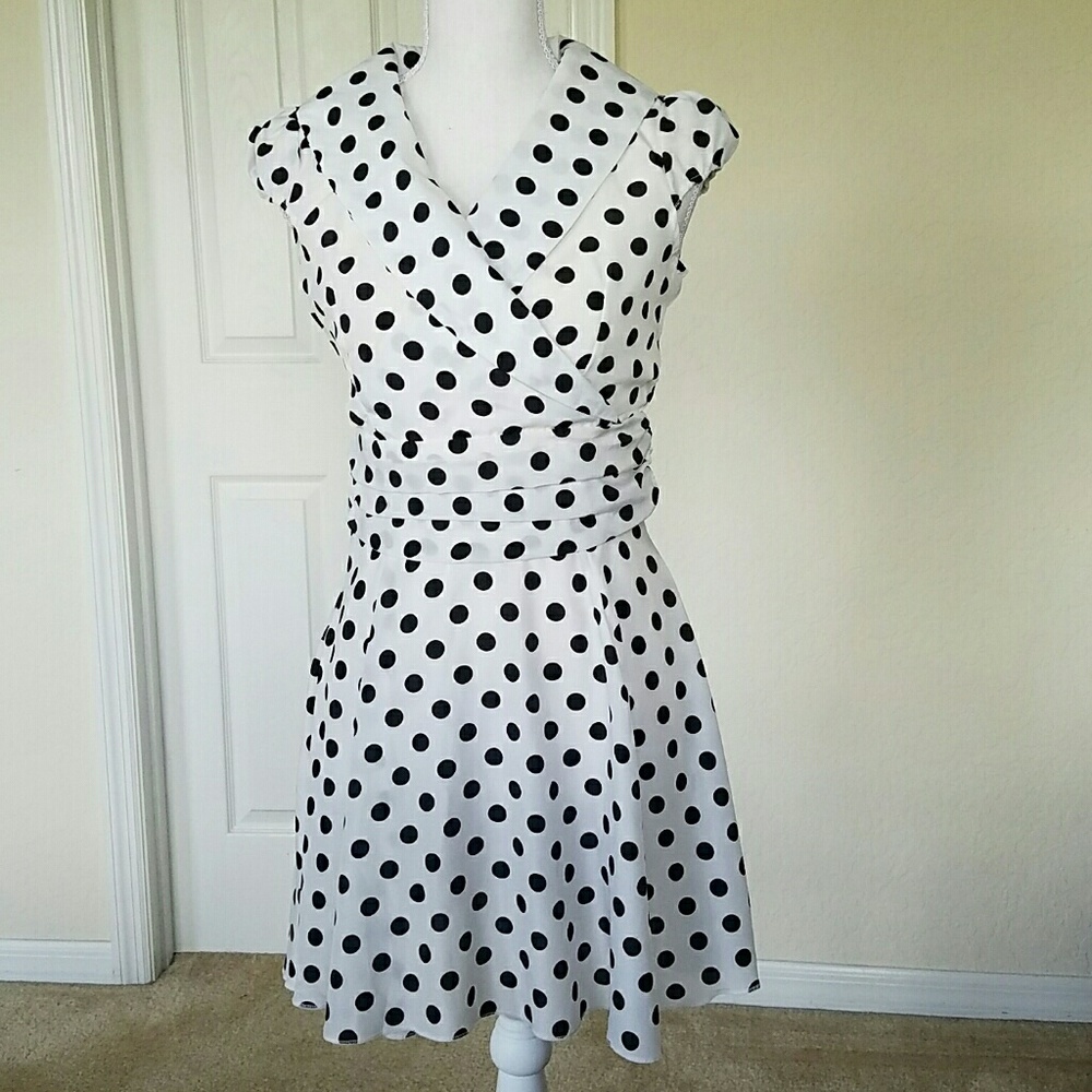 Polka dot rockabilly mini skater dress *Like new!*